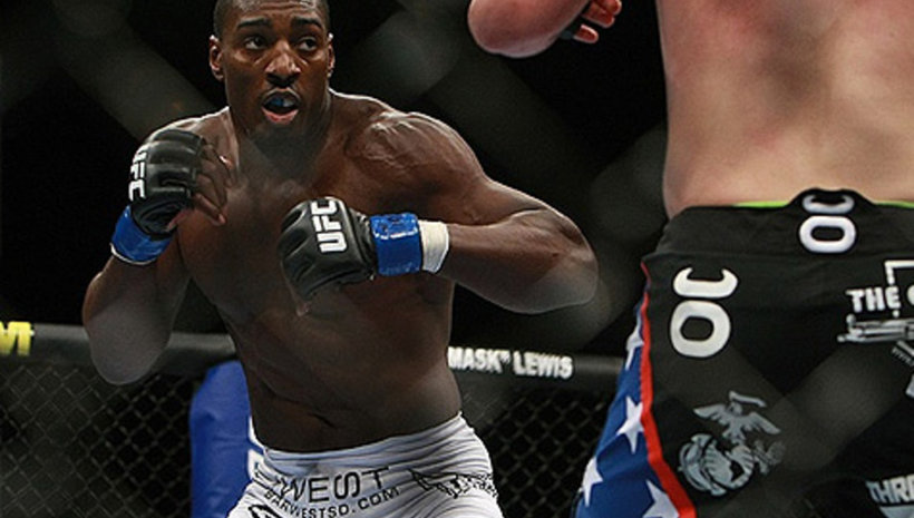 Phil Davis срещу Chad Griggs в UFC on Fox 4