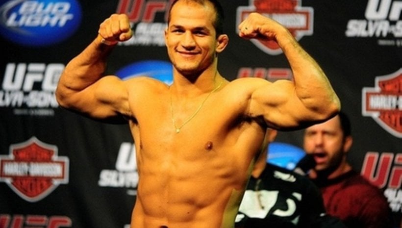 Резултати от кантара преди UFC 146: Dos Santos vs Mir