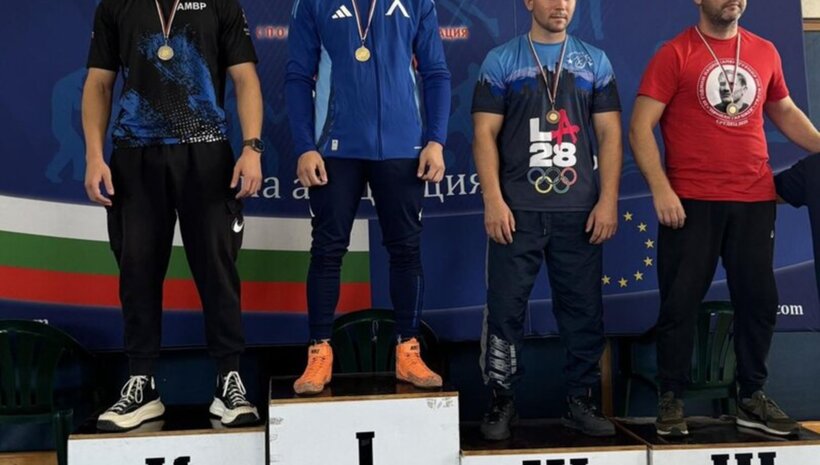 Национали по борба станаха шампиони при полицаите