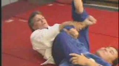 Armbar със скок