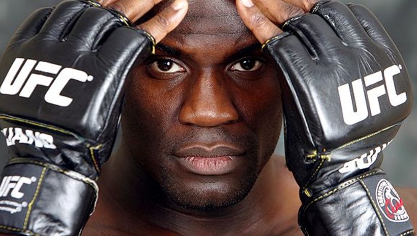 Cheick Kongo оправда играта си с контузия в рамото