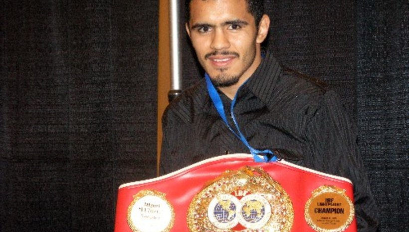 Мигел Васкес защити титлата