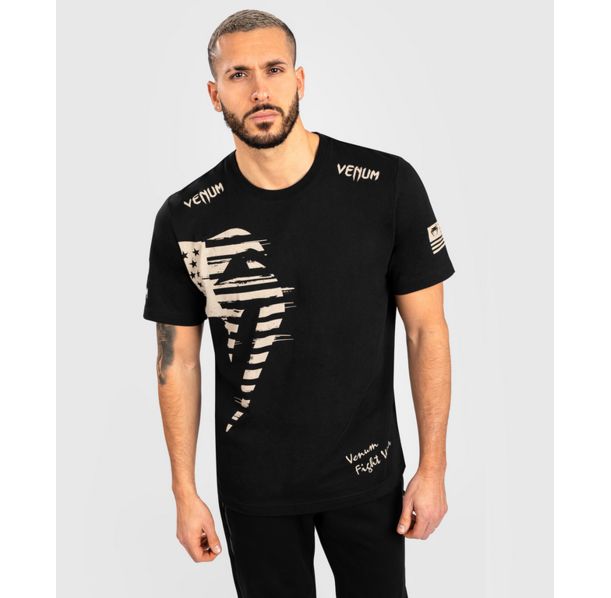 Тениска - VENUM GIANT USA T-SHIRT - REGULAR FIT - BLACK ​