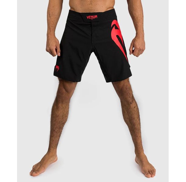 Шорти - Venum Fightshorts Light 5.0 - Black/Red​