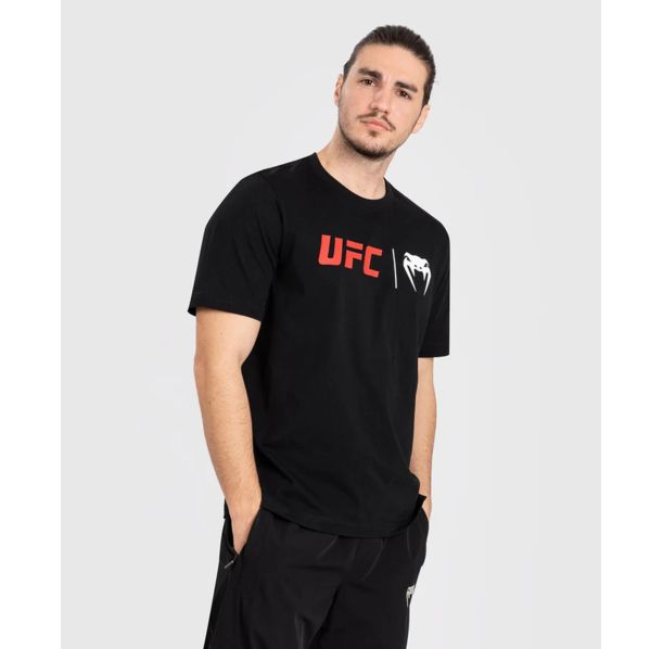 Тениска - UFC Venum Classic T-Shirt - Black/Red​