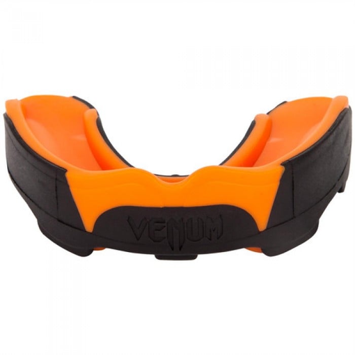 Протектор за уста - VENUM PREDATOR MOUTHGUARD - Black/Neo Orange​