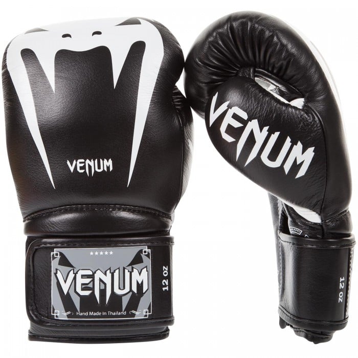 Боксови ръкавици - VENUM GIANT 3.0 BOXING GLOVES / BLACK​