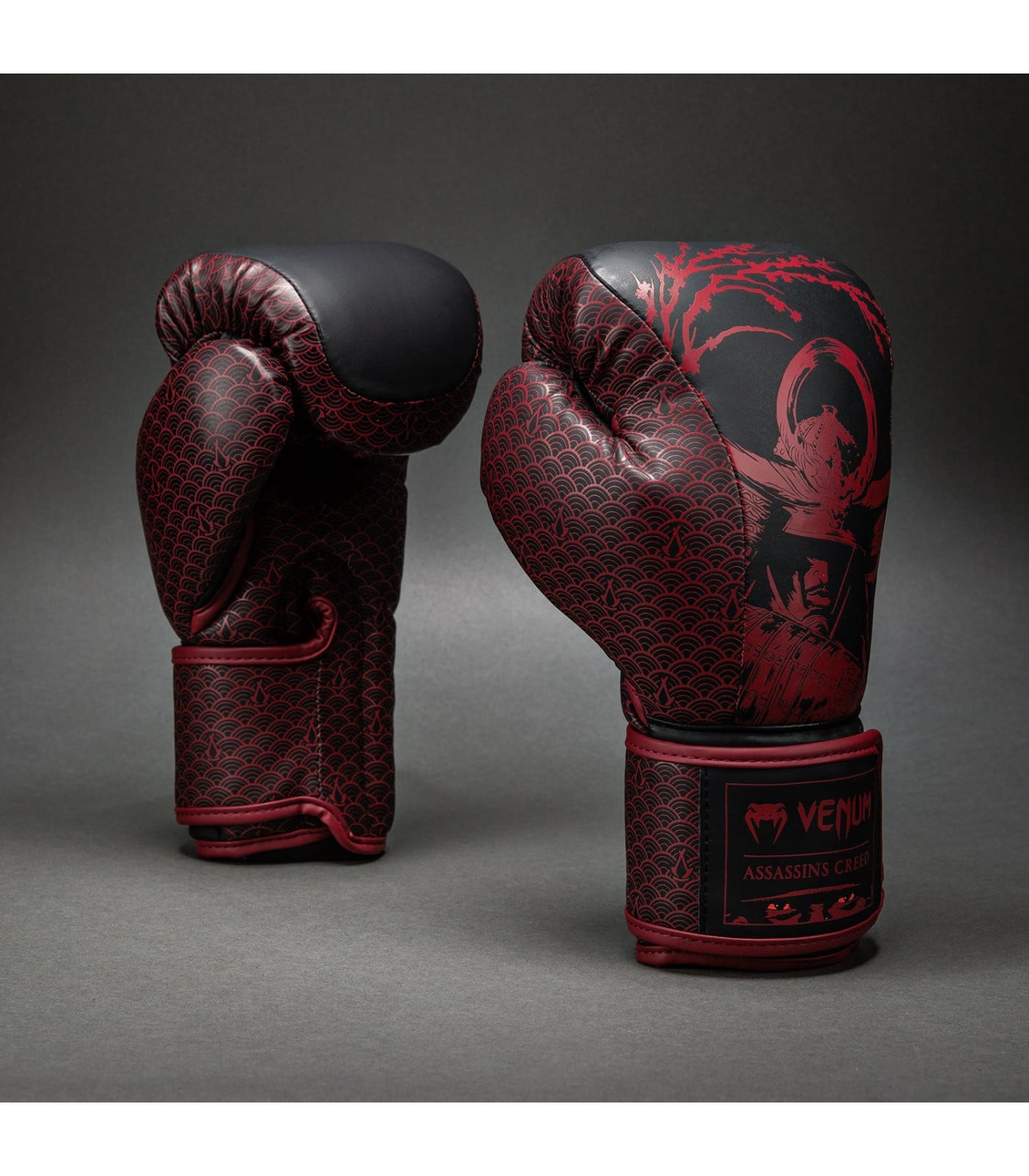 Боксови ръкавици - Venum x Assassin's Creed Shadows Boxing Gloves - Burgundy/Black​