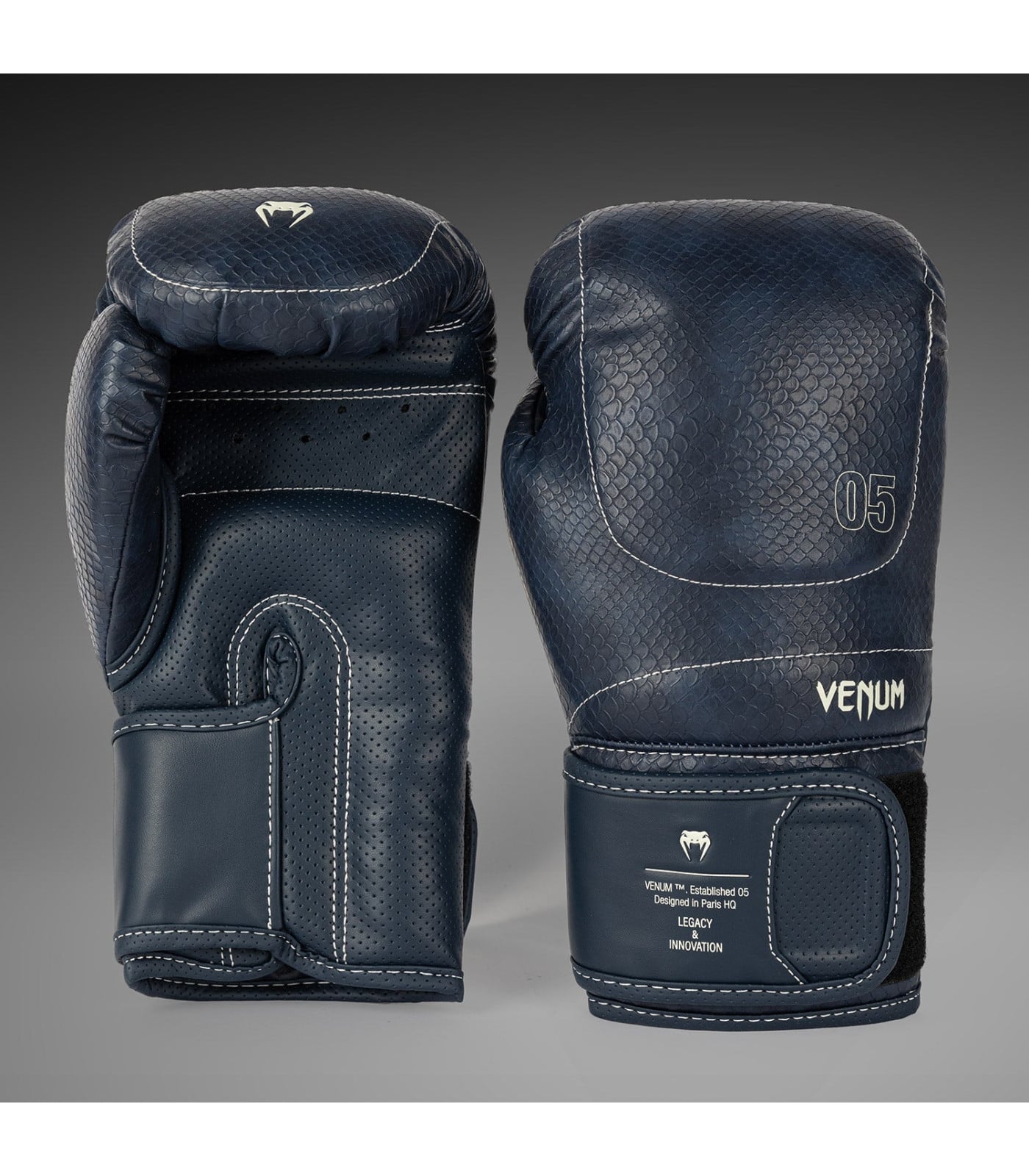 Боксови ръкавици - Venum Impact Evo Scales Boxing Gloves - Midnight Blue