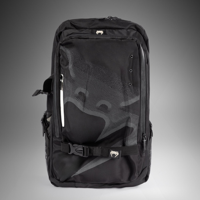 Раница Venum Shockwave Backpack (20-25L)- Black