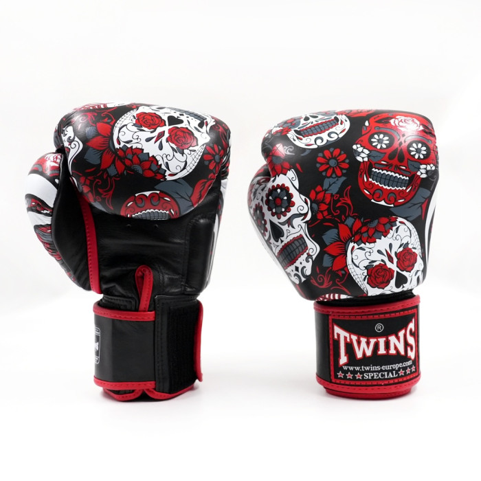 Боксови ръкавици - TWINS - FBGVL 3 SKULL RED